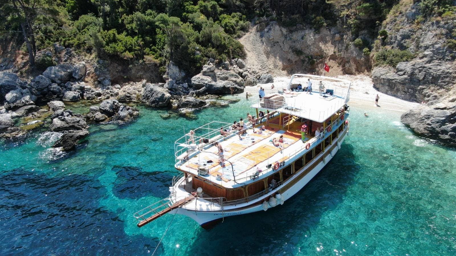Kuşadası: Milli Park’a Tekne Turu