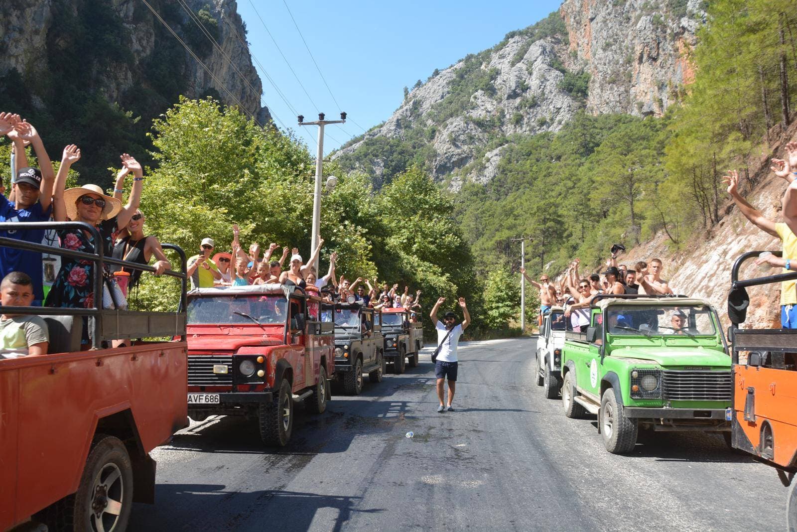 Alanya Jeep Safari + Camlibel Şelalesi
