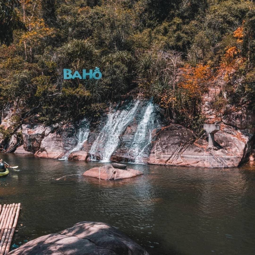 Excursie la cascada Ba Ho și plaja Doc Let, cu plecare din Nha Trang